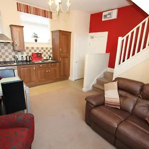  Apartment Commonhall - Centre - Over Two Floors