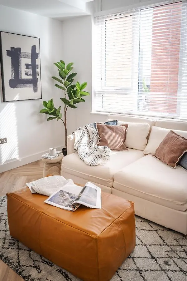 Royal House Stylish Apartments - 체스터 영국