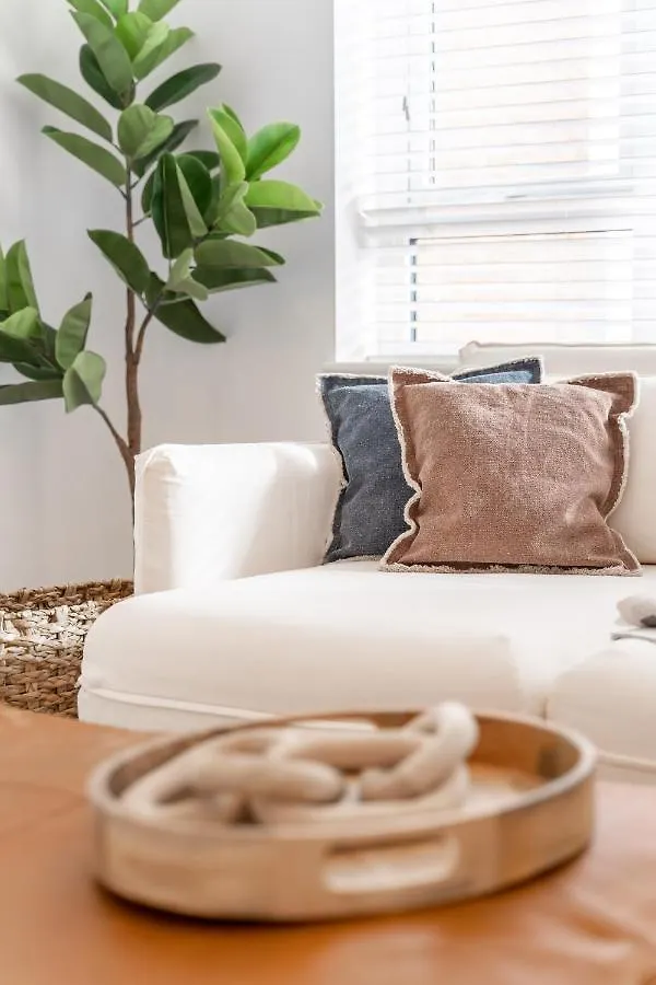 Royal House Stylish Apartments - 체스터